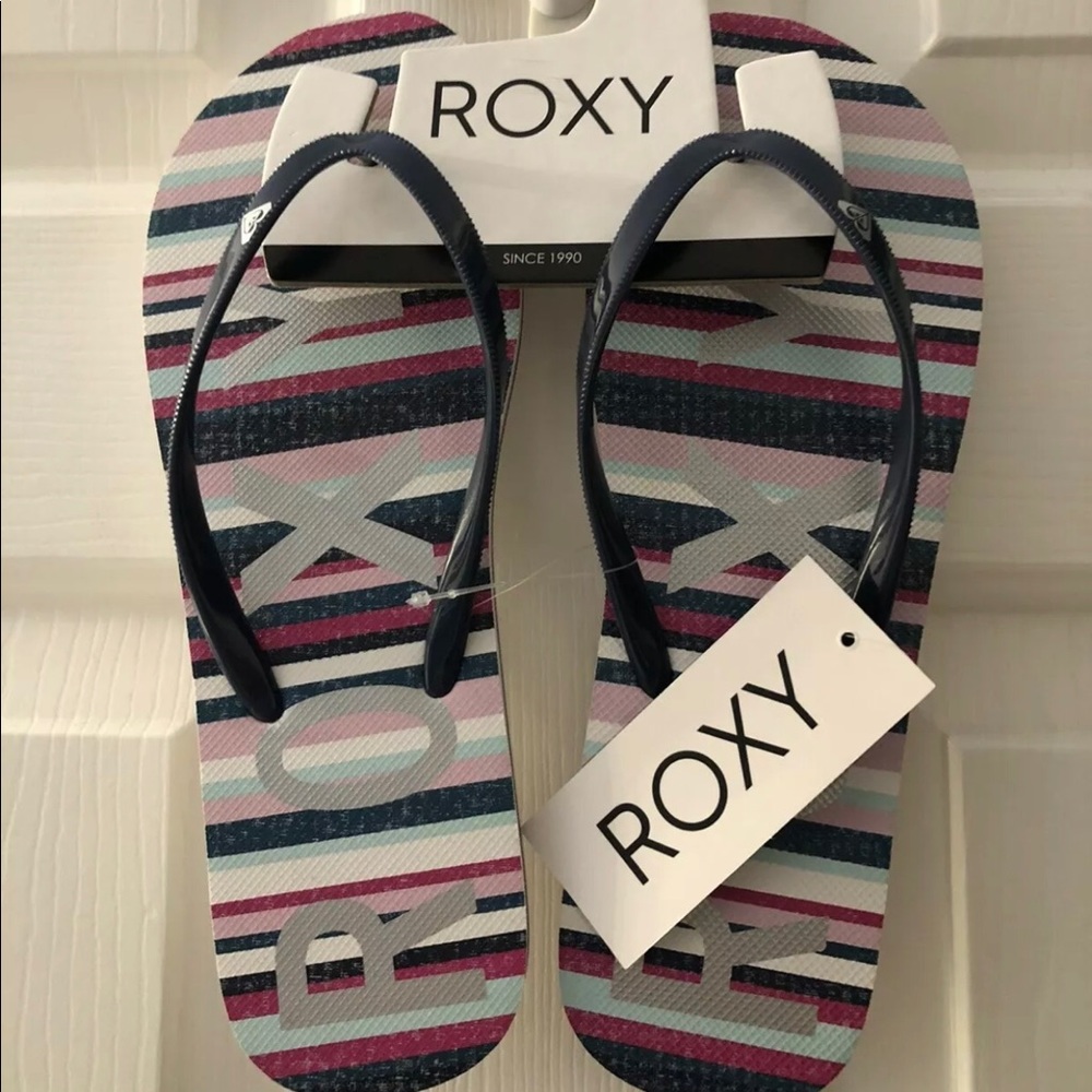 Women’s NWT Roxy Flip Flops- Size 9